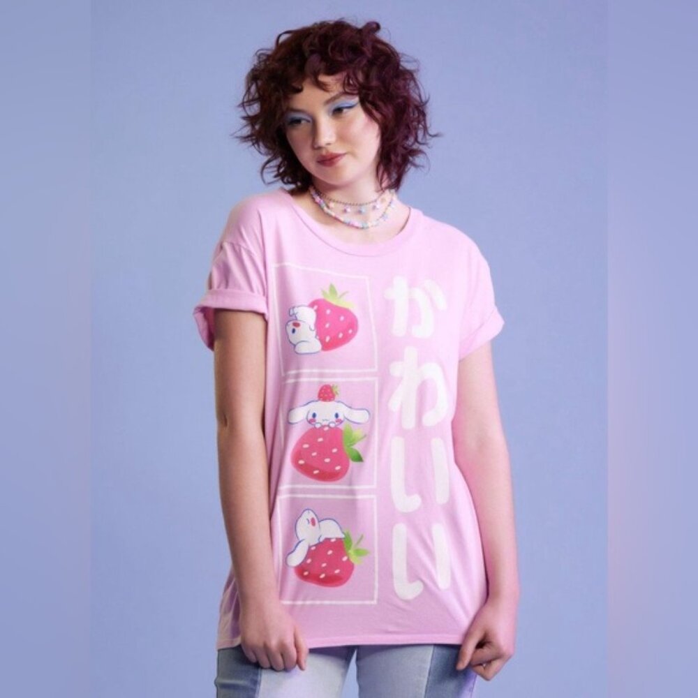 Cinnamoroll | Cropped Strawberry Kawaii Graphic T-Shirt | Size Large